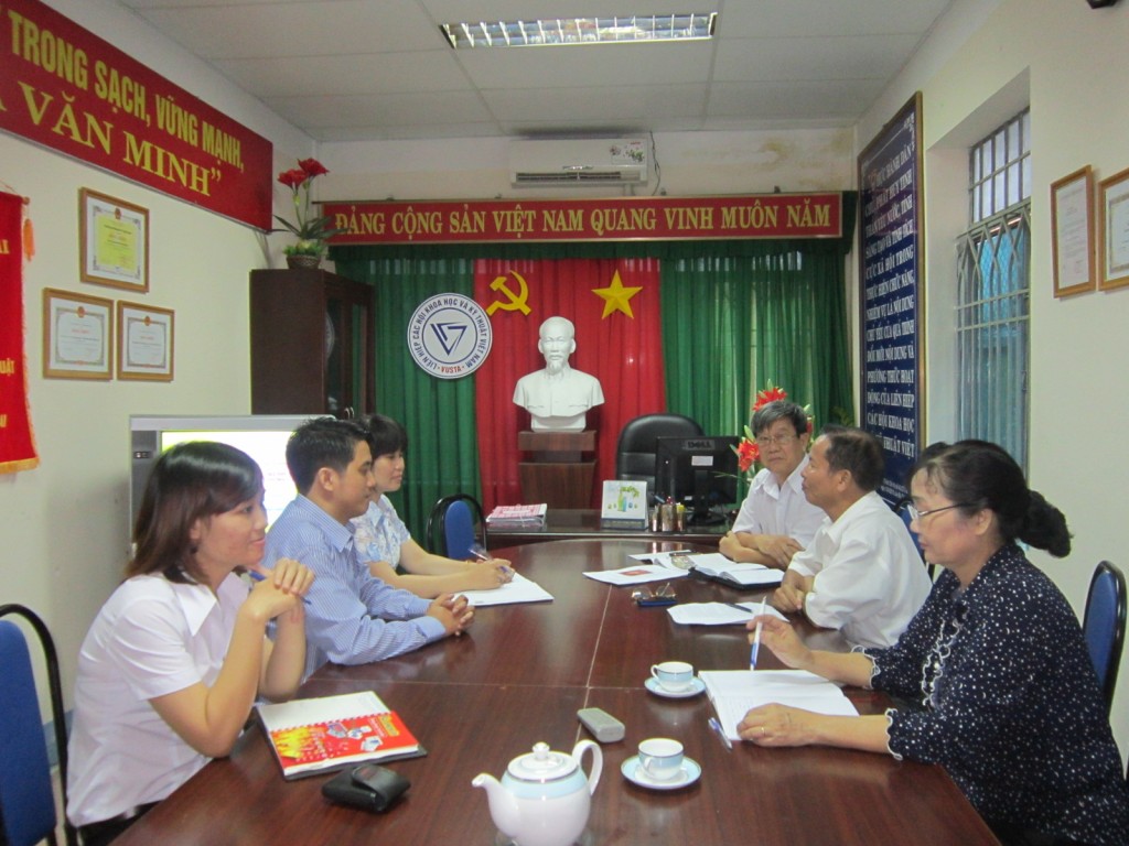 Newsinh hoạt Chi bộ thường kỳ tháng 102012 Image [Desktop Resolution].jpg